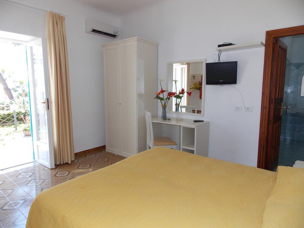 Villa Loreta Forio di Ischia Extérieur photo